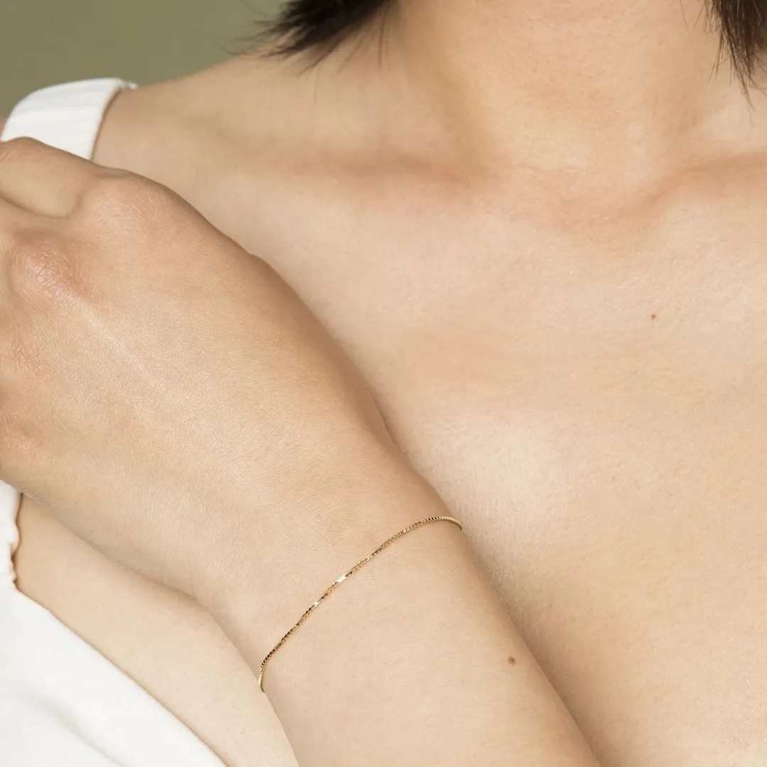 18K Gold Box Chain Bracelet