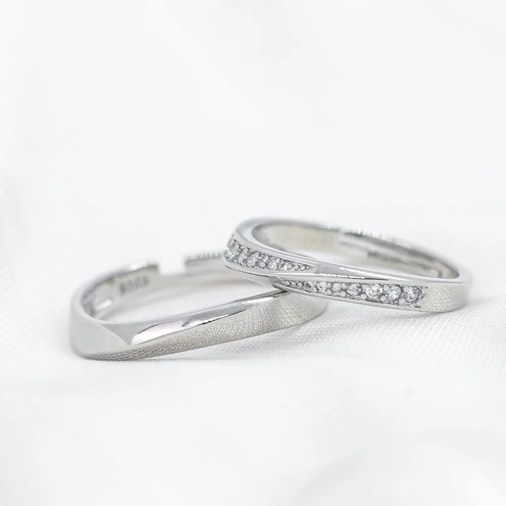 Adjustable Silver Plain Couple Promise Band Zircon Ring Set