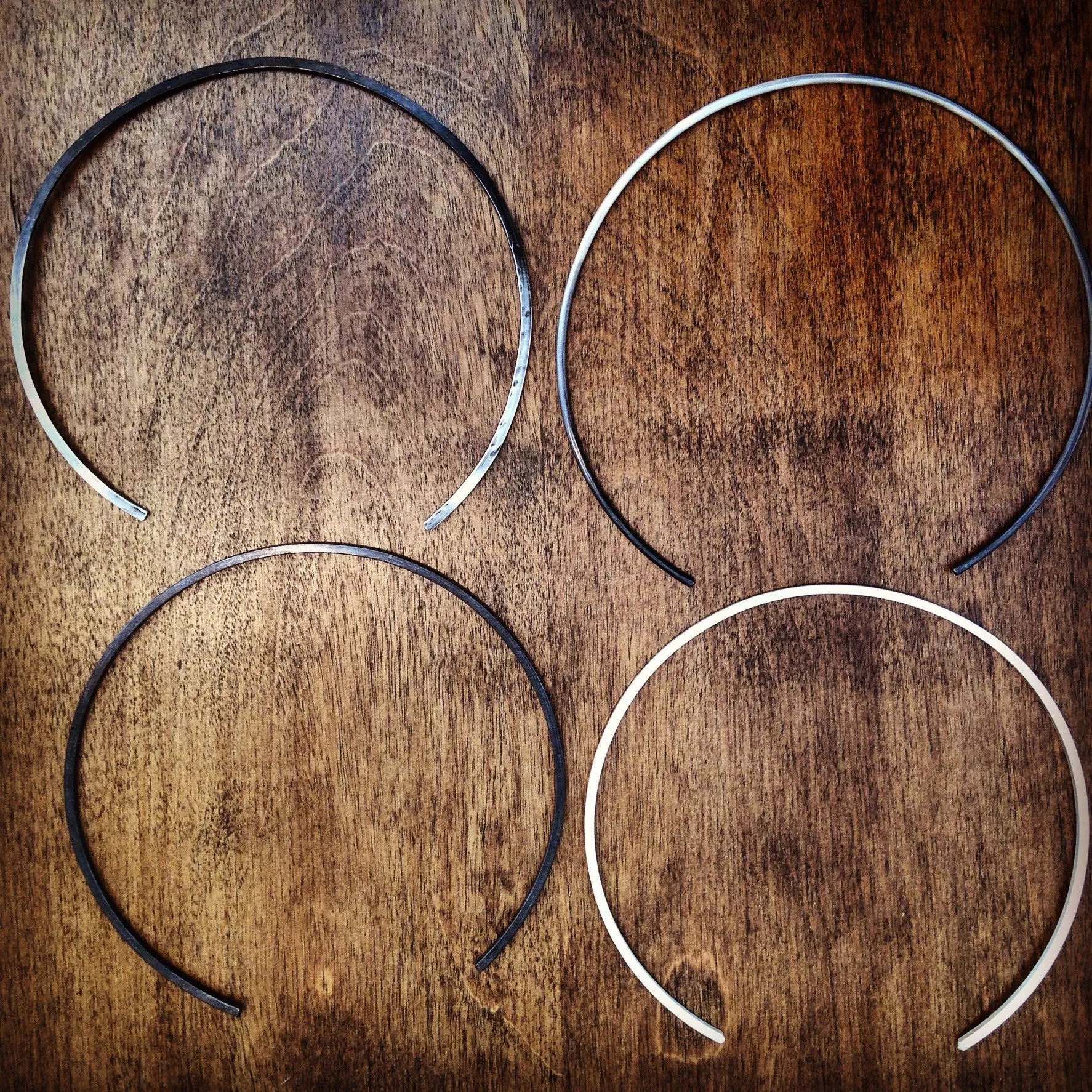 Collar Necklace - Round Metal
