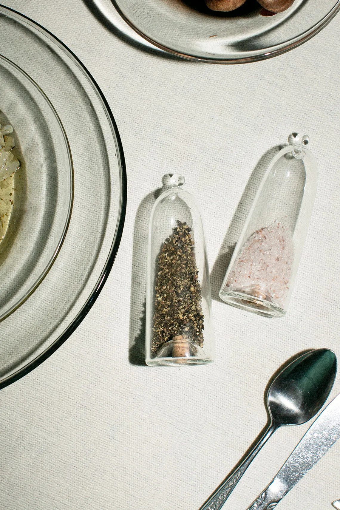 En Coulisses Salt and Pepper Set