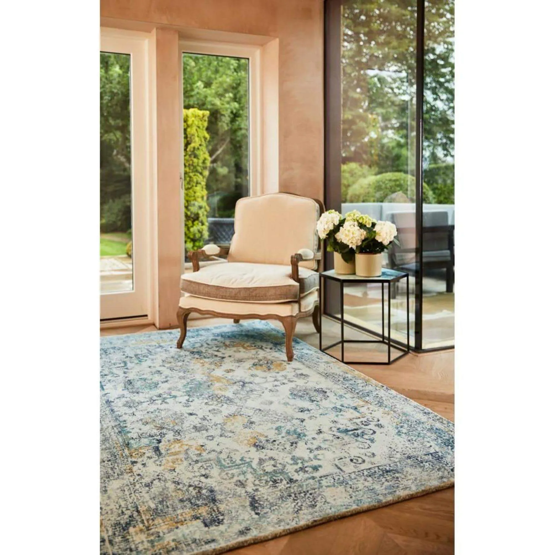 Vogue Vintage Blue Rug